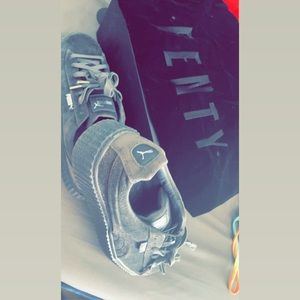 Fenty Puma by Rihanna (Good Condition)